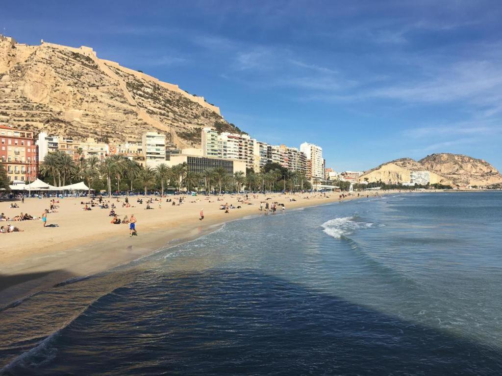 Mirando al Mar Alicante Exterior foto